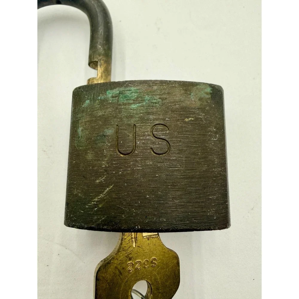 Vintage Waterbury US‎ Military Style Brass Padlock with 2 Keys S322 Heavy Duty